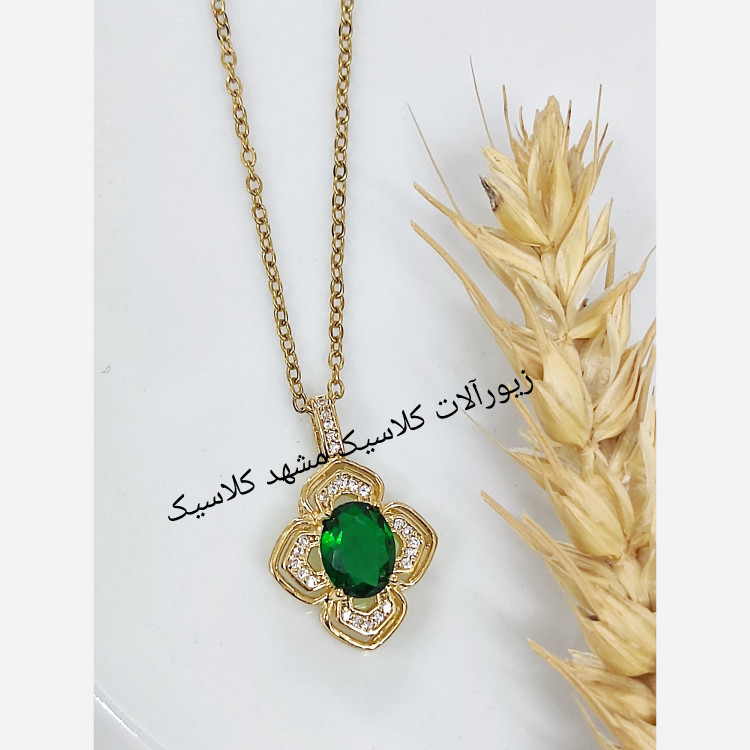 گردنبند استیل نگین سبز خاص و شیک طلایی