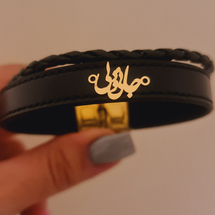 دستبند چرم با پلاک طلا طرح جانی و دلی
