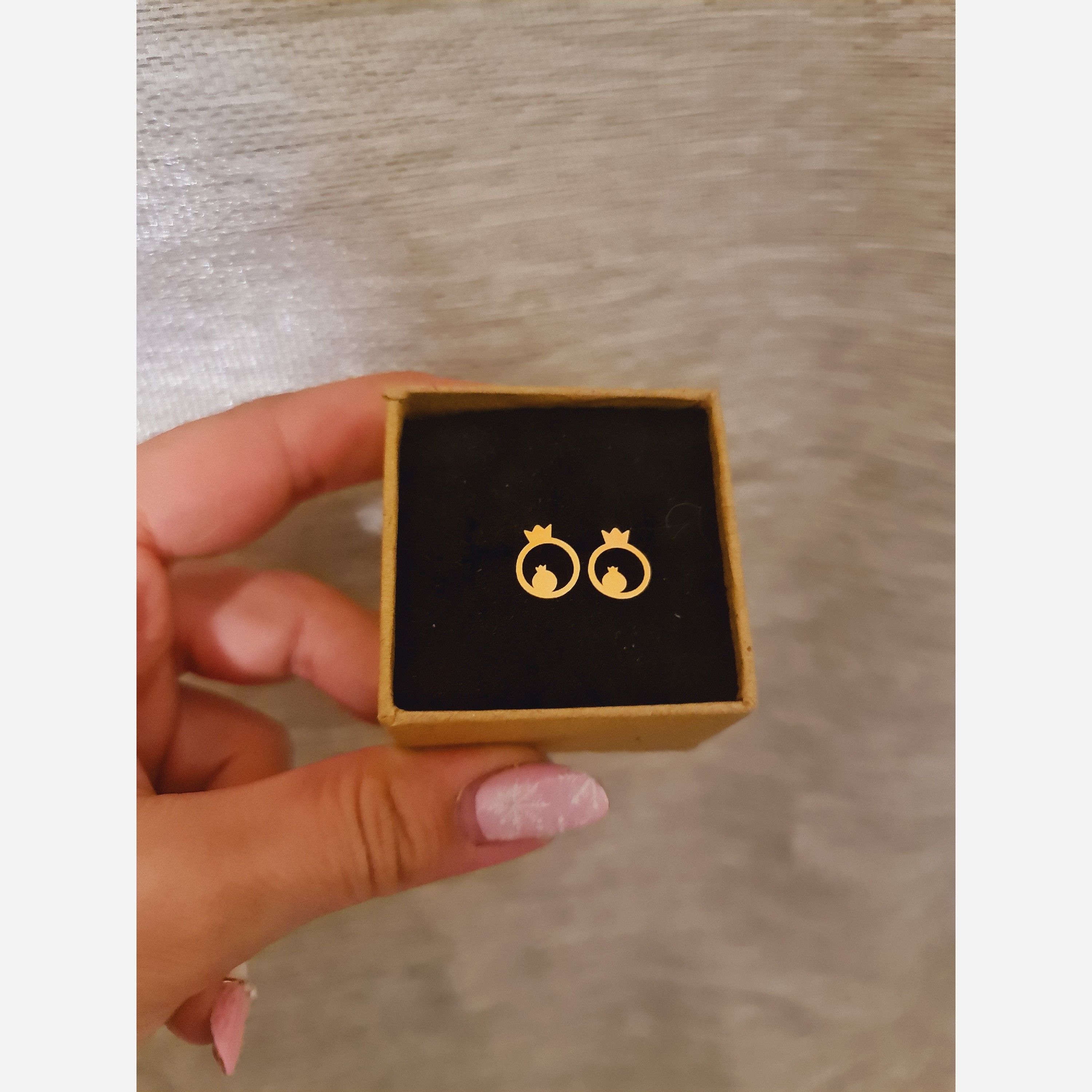 گوشواره طلا 18 عیار طرح انار دوتایی