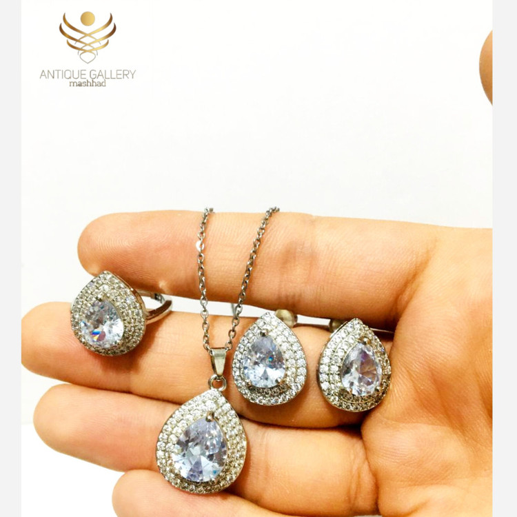 نیم ست جواهری نیم ست طرح نقره نیم ست نگین سفید نیم ست زنانه