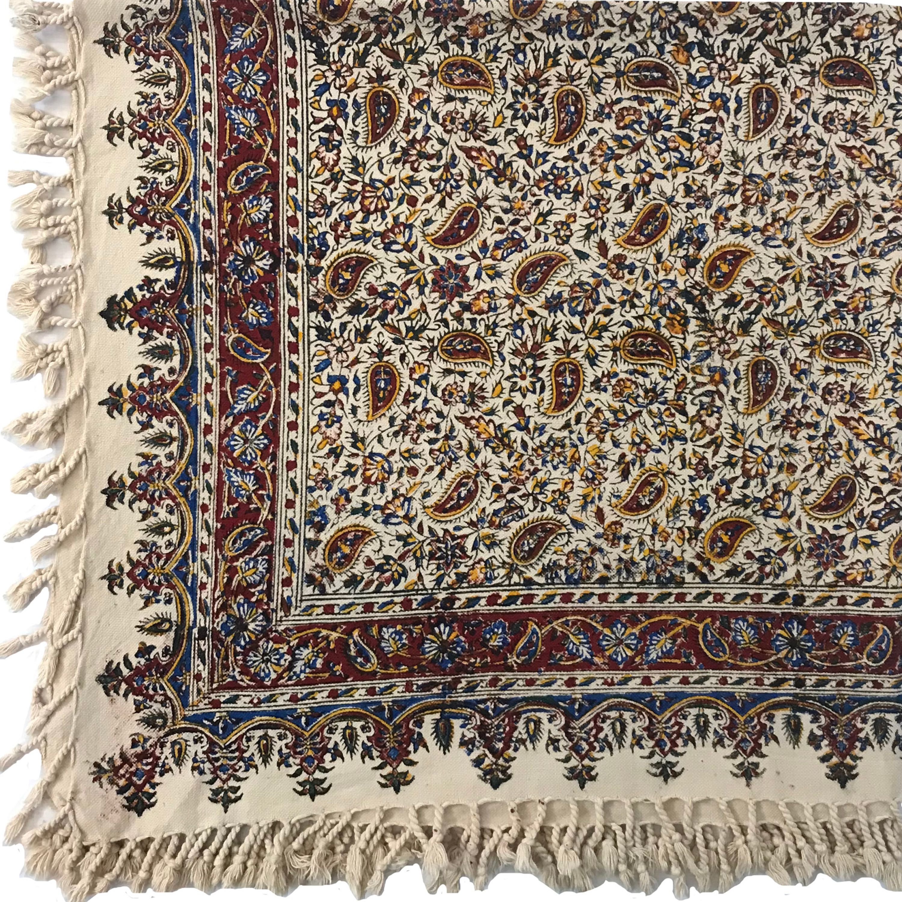 رومیزی قلمکار طرح ریز بادام سایز یک متری