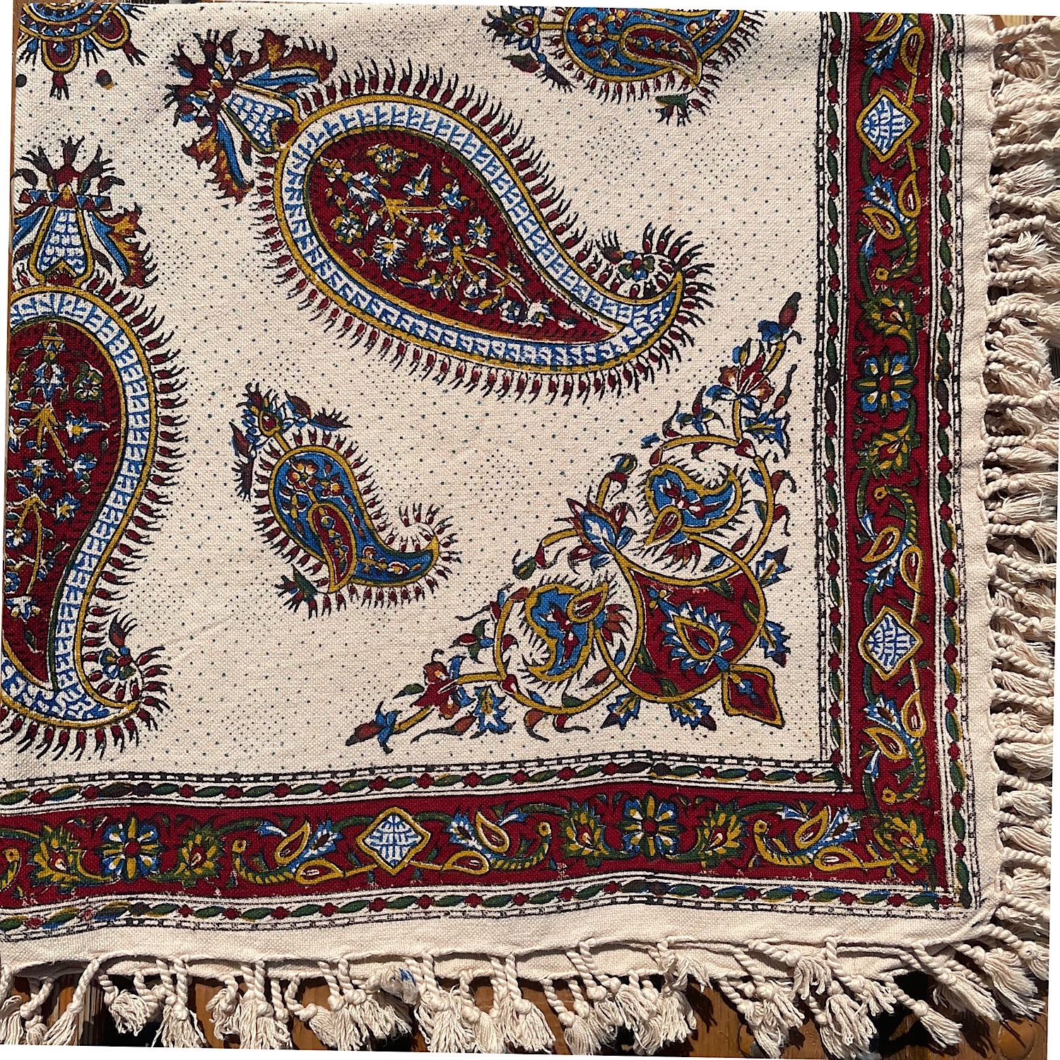 رومیزی قلمکاری سایز 80 سانتی