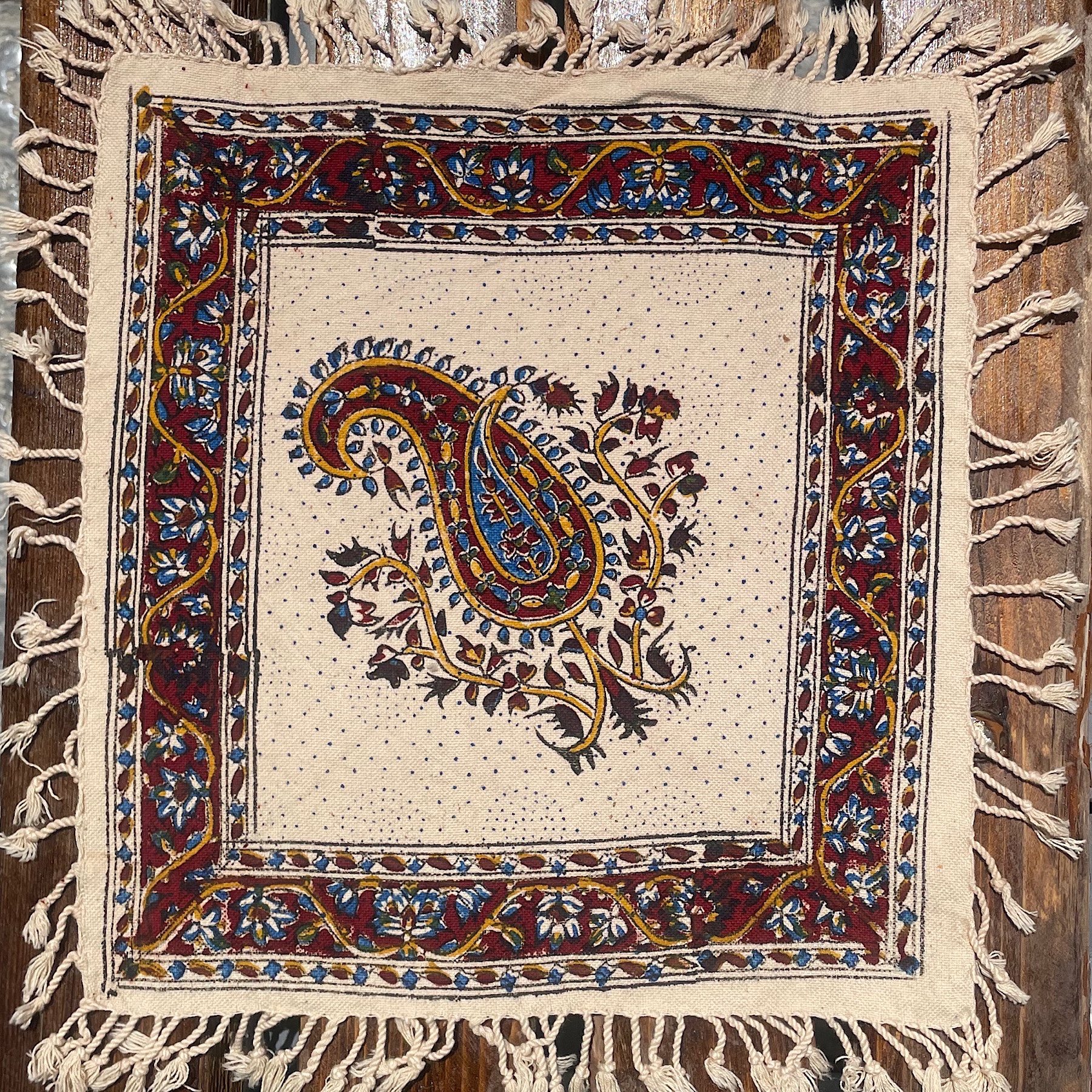 رومیزی عسلی قلمکار سایز 30