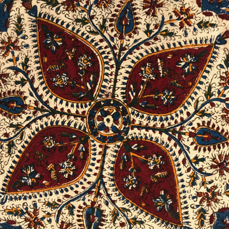 رومیزی قلمکار طرح سرو قطر 35 سانت