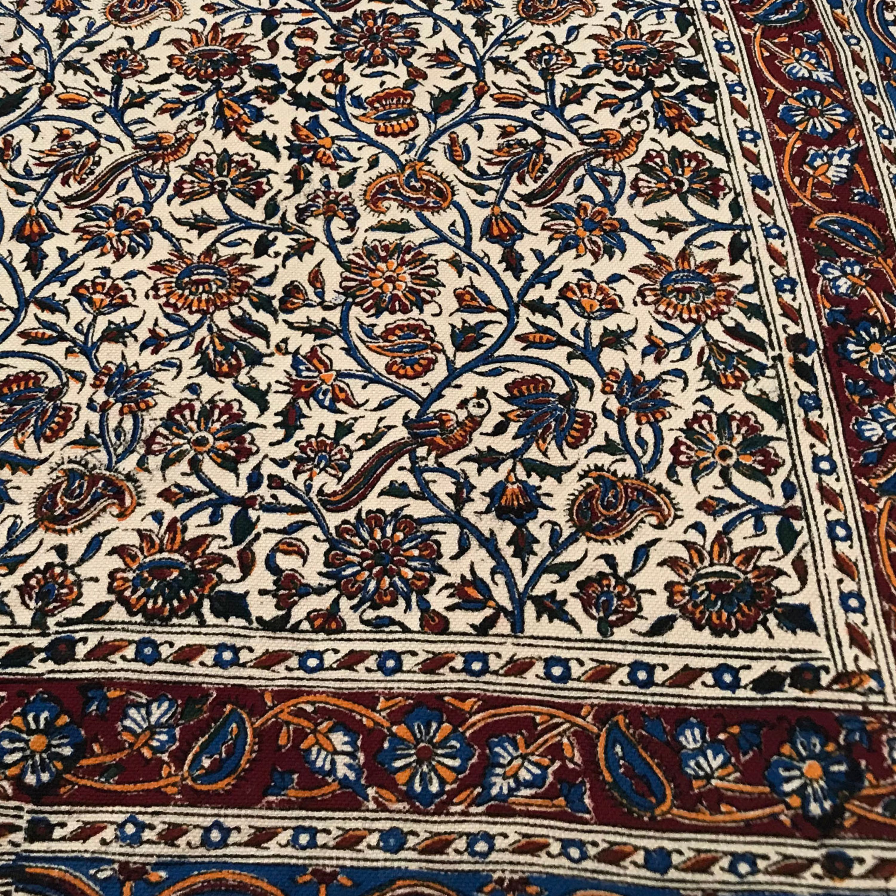 رومیزی قلمکار طرح گل و مرغ