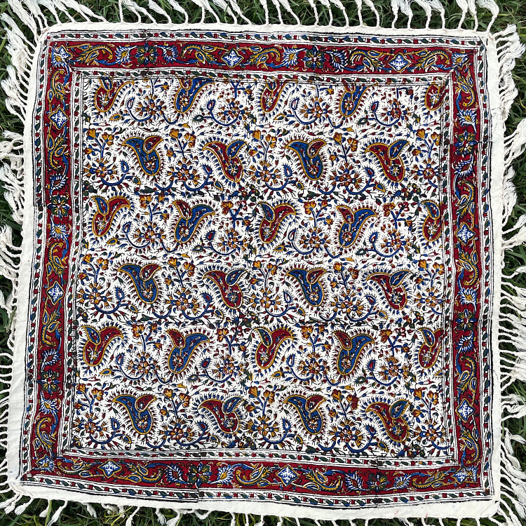 رومیزی عسلی قلمکار طرح مادربچه