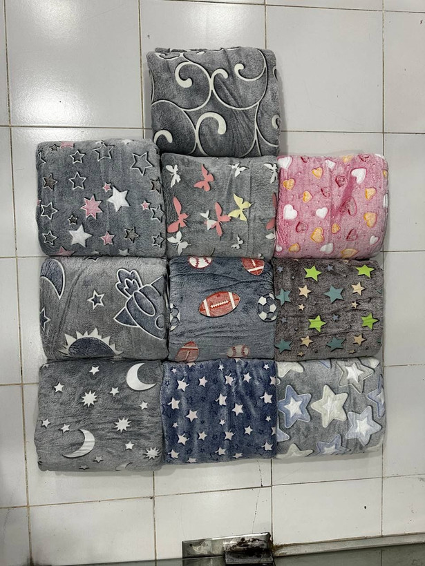 پتو مسافرتی (شب نما، دونفره) طرح ماه و ستاره سایز 220x200cm