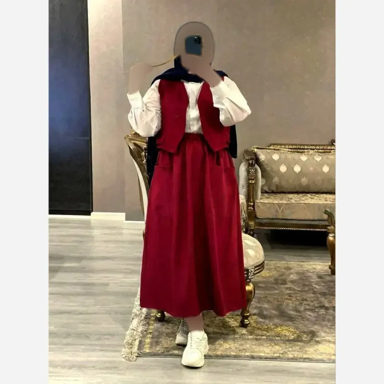 ست سه تیکه شومیز جلیقه و دامن مدل ژینا جنس شانتون سایز فری