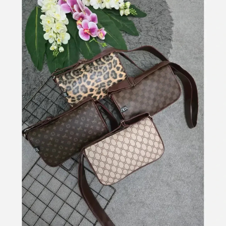 کیف کاربردی چرمی طرح دار سایز آزاد