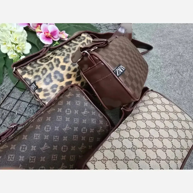 کیف کاربردی چرمی طرح دار سایز آزاد