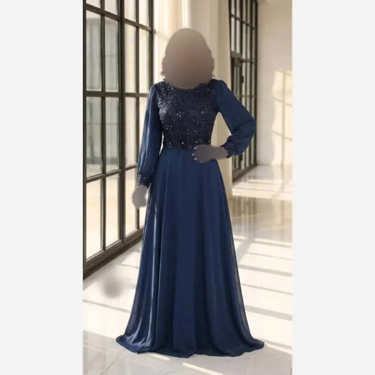 پیراهن مجلسی زنانه سایز بزرگ حریر و دانتل پولکی پوشیده کاپدار رنگ مشکی سورمه ای سبز بادمجونی زرشکی