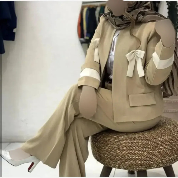 کت شلوار مجلسی زنانه پاپیونی جنس مازراتی کجراه درجه یک فری سایز