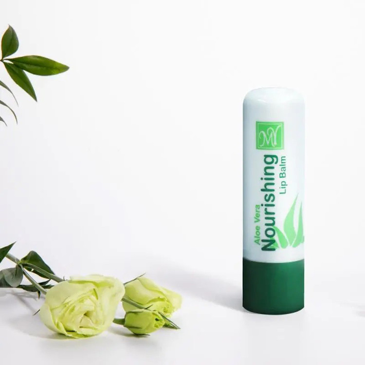 بالم لب مای مدل Aloe Vera Nourishing با عصاره شیباتر، مرطوبکننده و نرمکننده برای پوست خشک و ترکخورده، بیرنگ