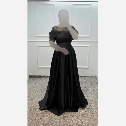 ماکسی مجلسی زنانه ساتن آمریکایی و پولک مشکی قد 150 سایز 36 تا 52
