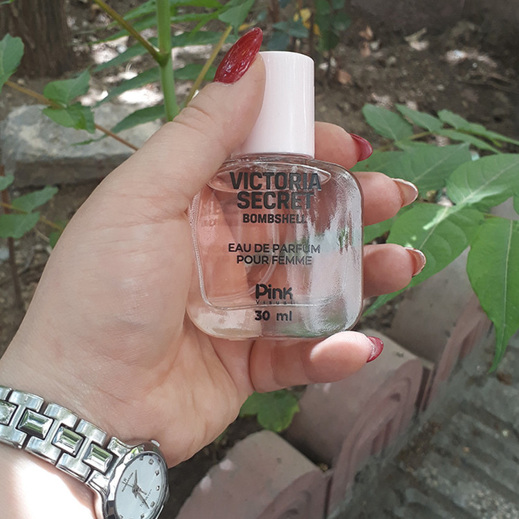عطر جیبی زنانه پینک ویژوآل مدل VICTORIA SECRET BOMBSHELL حجم 30 میلی لیتر
