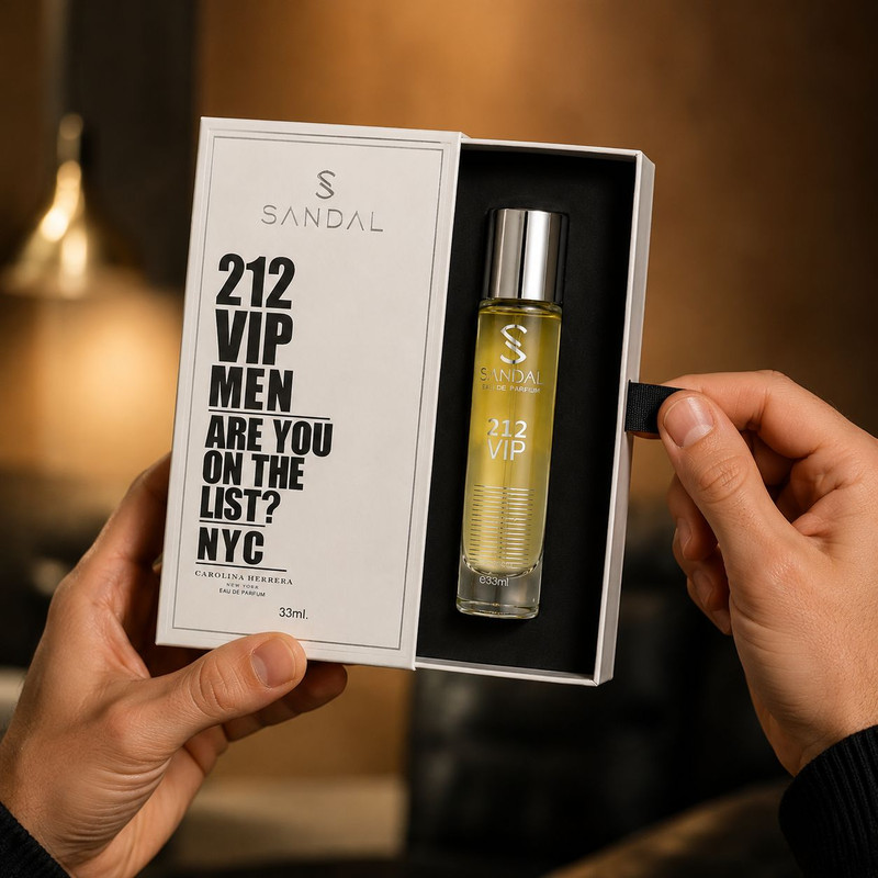 عطر جیبی مردانه صندل مدل 212VIP حجم 33 میلی لیتر