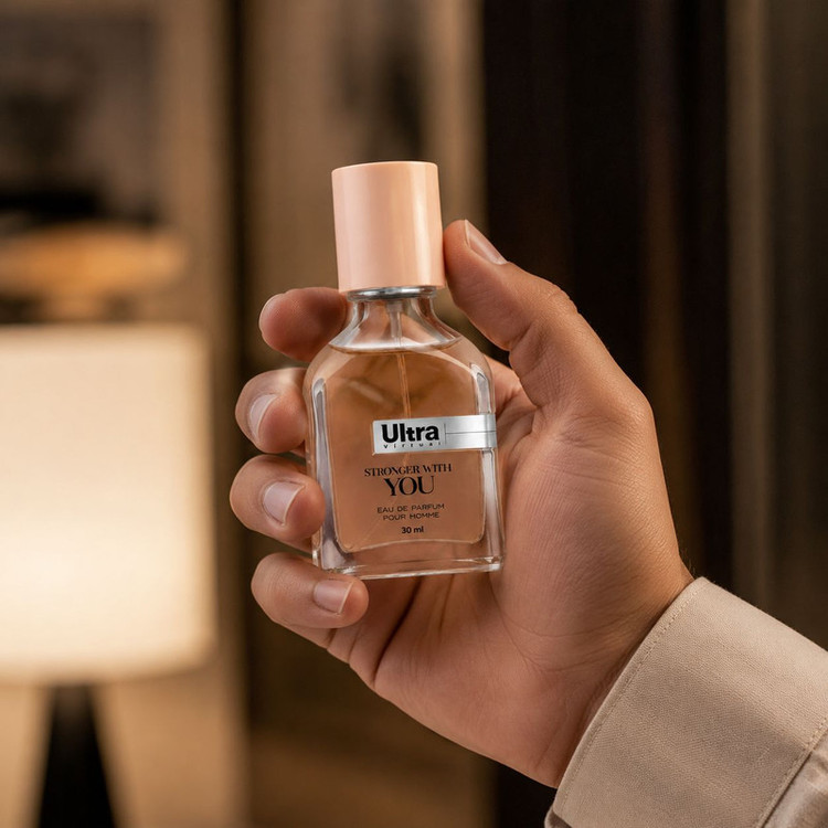 عطر جیبی مردانه اولترا ویرچوآل مدل Stronger With You با رایحه شیرین حجم 30 میلیلیتر