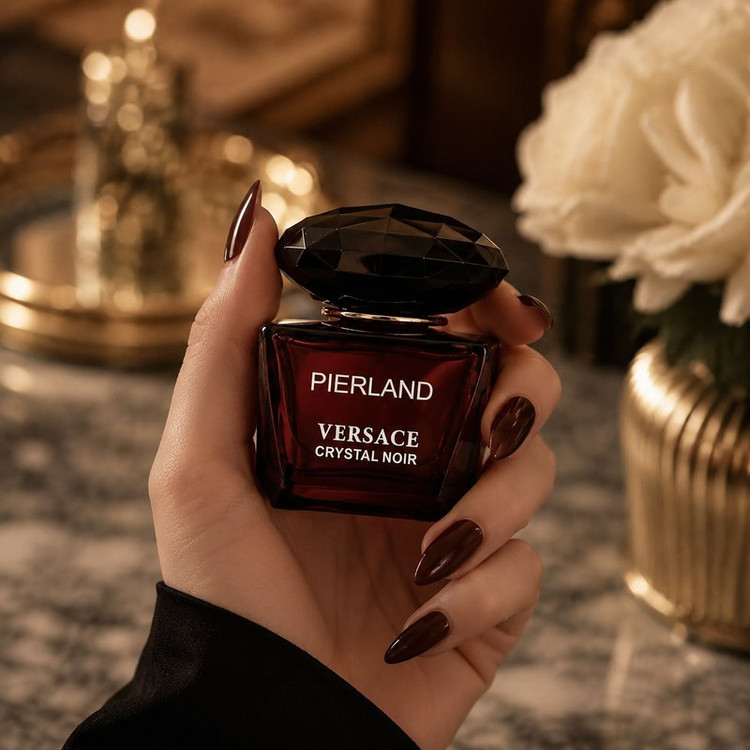 عطر جیبی زنانه پیرلند مدل Versece Crystal Noir با رایحه تلخ و چوبی حجم 30 میلیلیتر