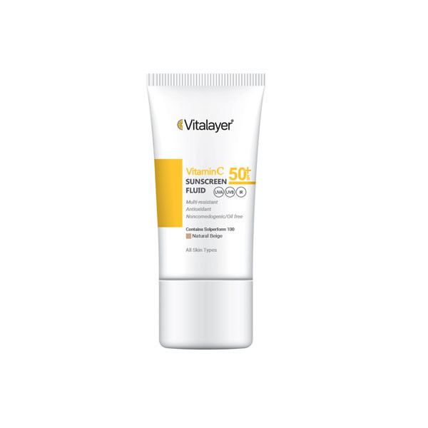 کرم ضد آفتاب رنگی ویتالیر، SPF 50، مدل ویتامین سی، مناسب انواع پوست با تنالیته متوسط و حجم 50 میلیلیتر، ضد آب، مرطوبکننده، غیر کومدونزا، محافظتکننده در برابر اشعههای UVA و UVB، ویتامین C و آنتی اکسیدان، با ماندگاری 2 ساعته