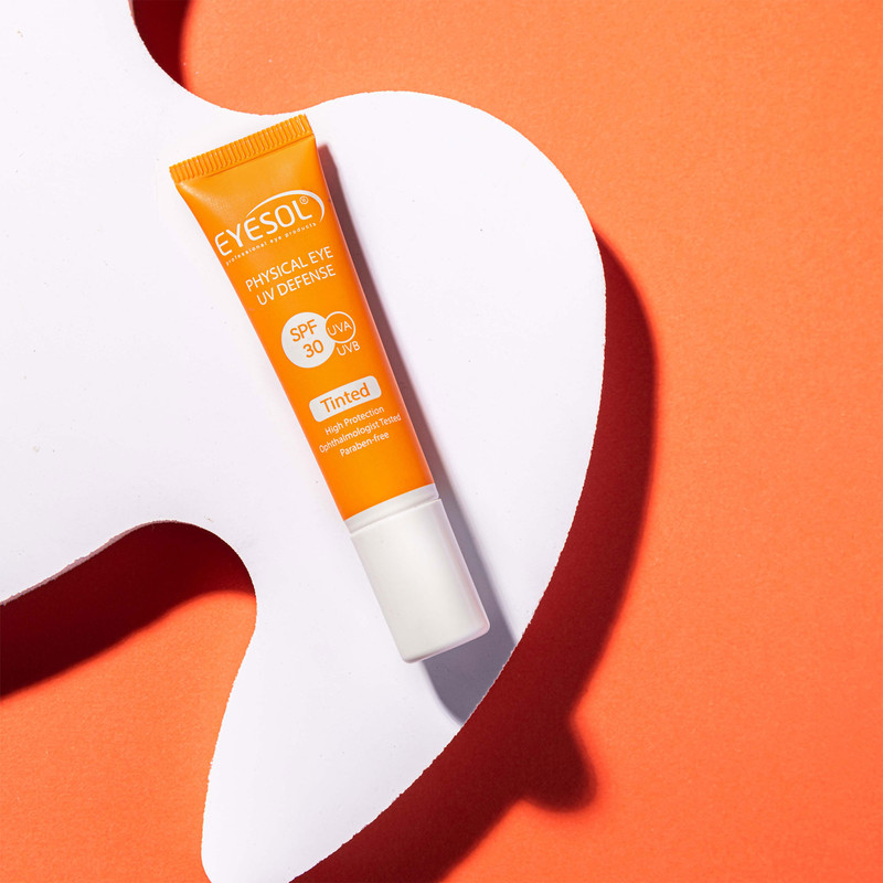 کرم ضد آفتاب رنگی دور چشم آیسول SPF 30 مدل TINTED مناسب برای انواع پوست حجم 15 میلیلیتر