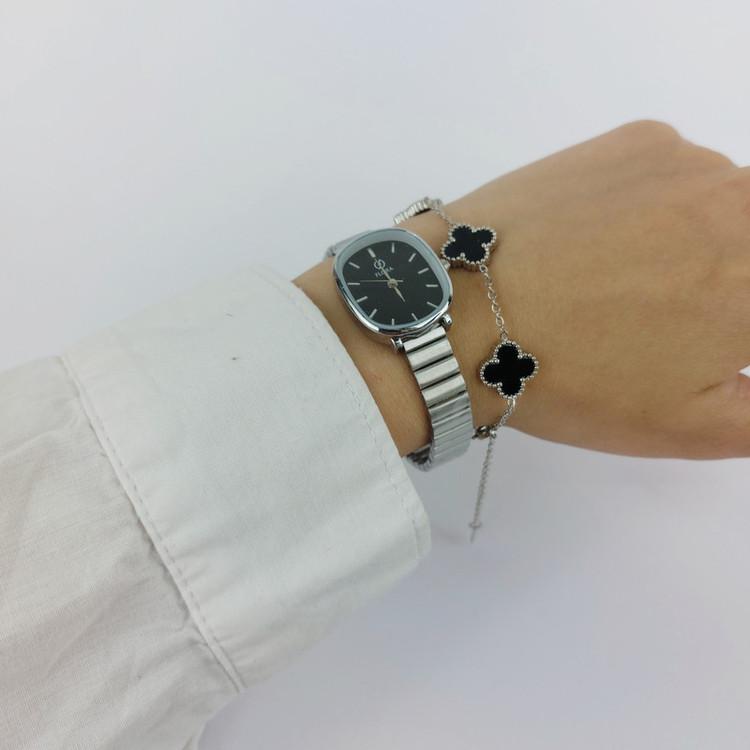 دستبند زنجیری زنانه مدل ونکلیف کد S-B05