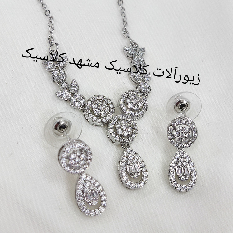 نیم ست نقره ای پر نگین طرح نقره جواهری خاص