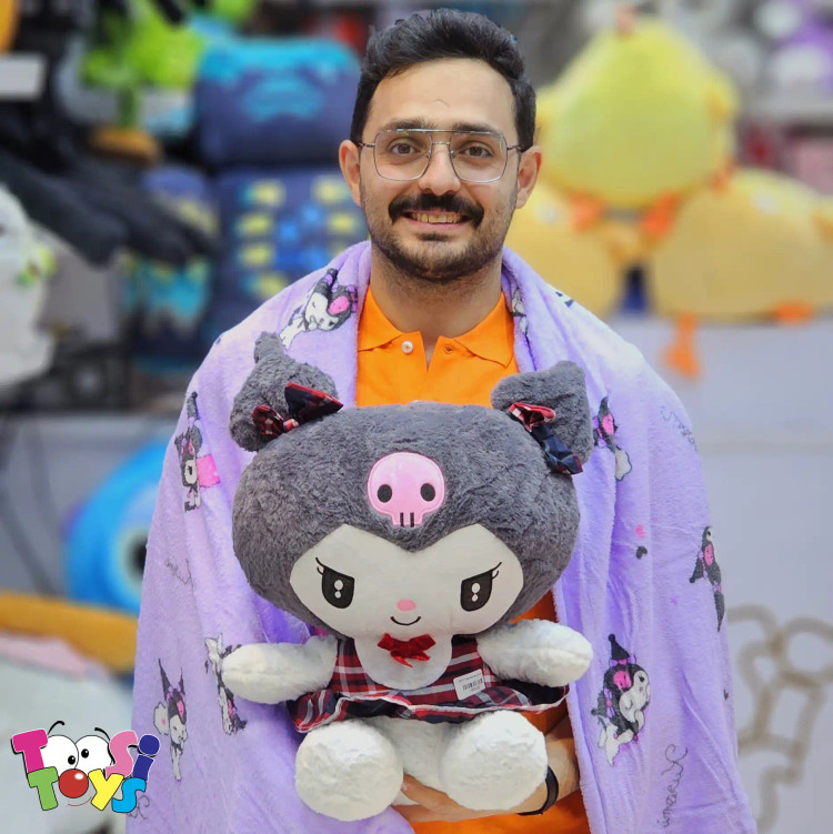 عروسک پتو بالشتی کرومی لباس چهارخونه