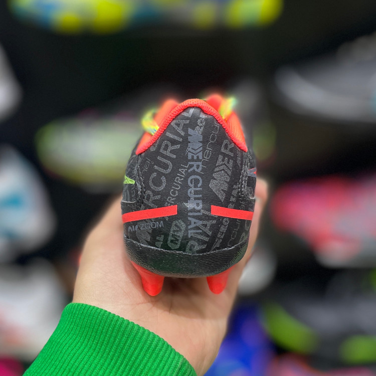 استوک میانه نایک Air Zoom