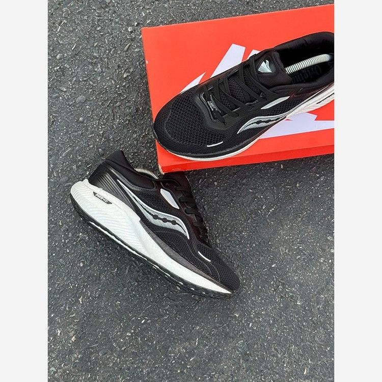 کتونی پیاده روی مردانه Saucony (کیفیت بالا)