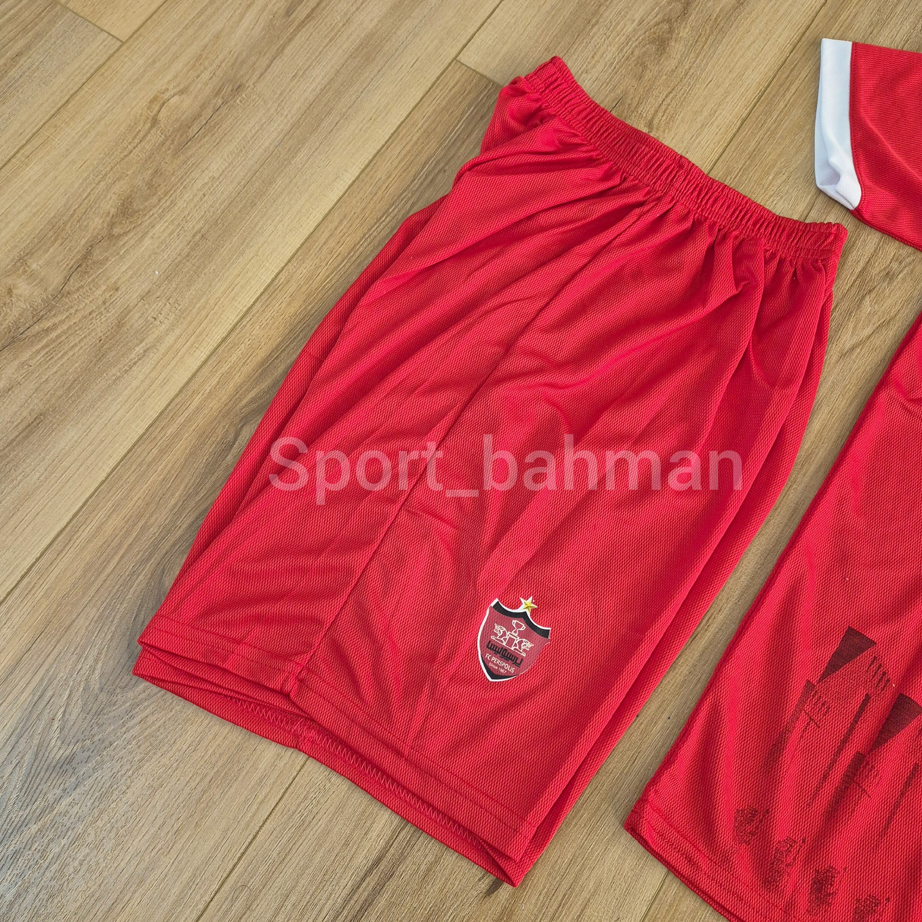 لباس ورزشی پرسپولیس