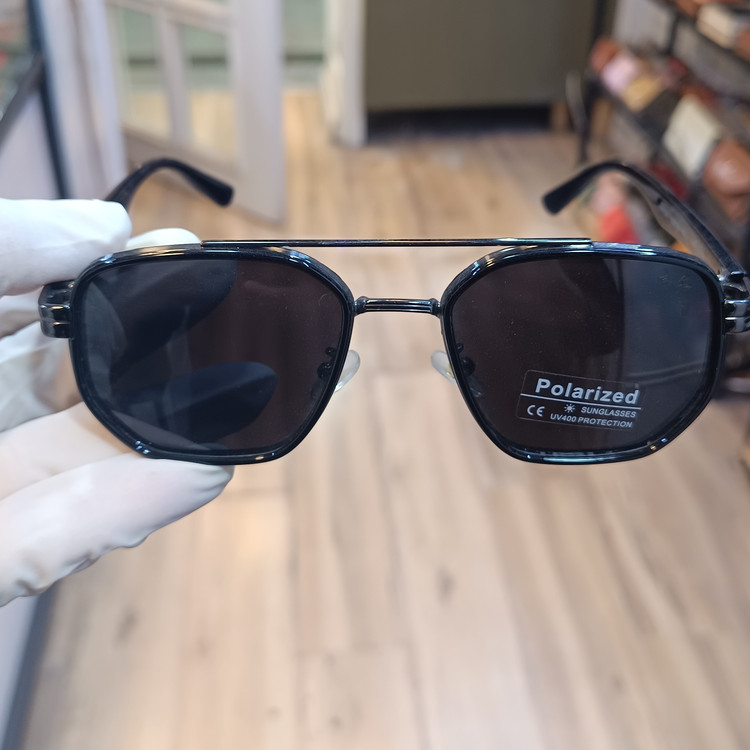 عینک آفتابی برند 6405cartier