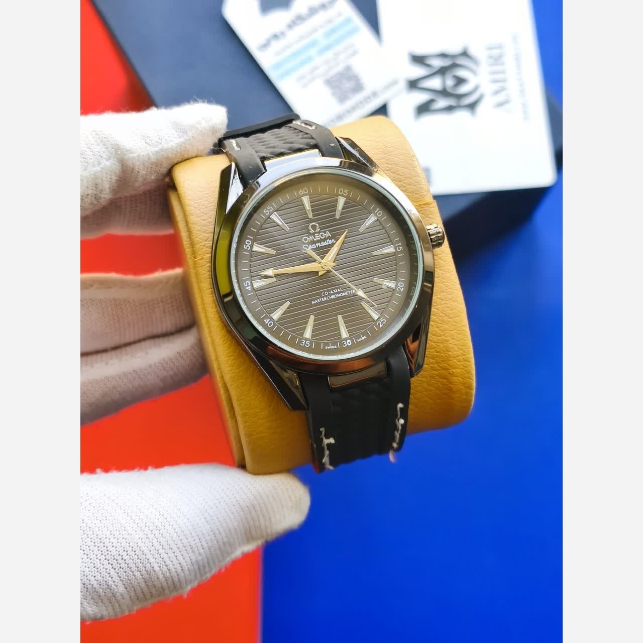 ساعت مچی عقربه ای مردانه اومگا OMEGA بند رابر مشکی