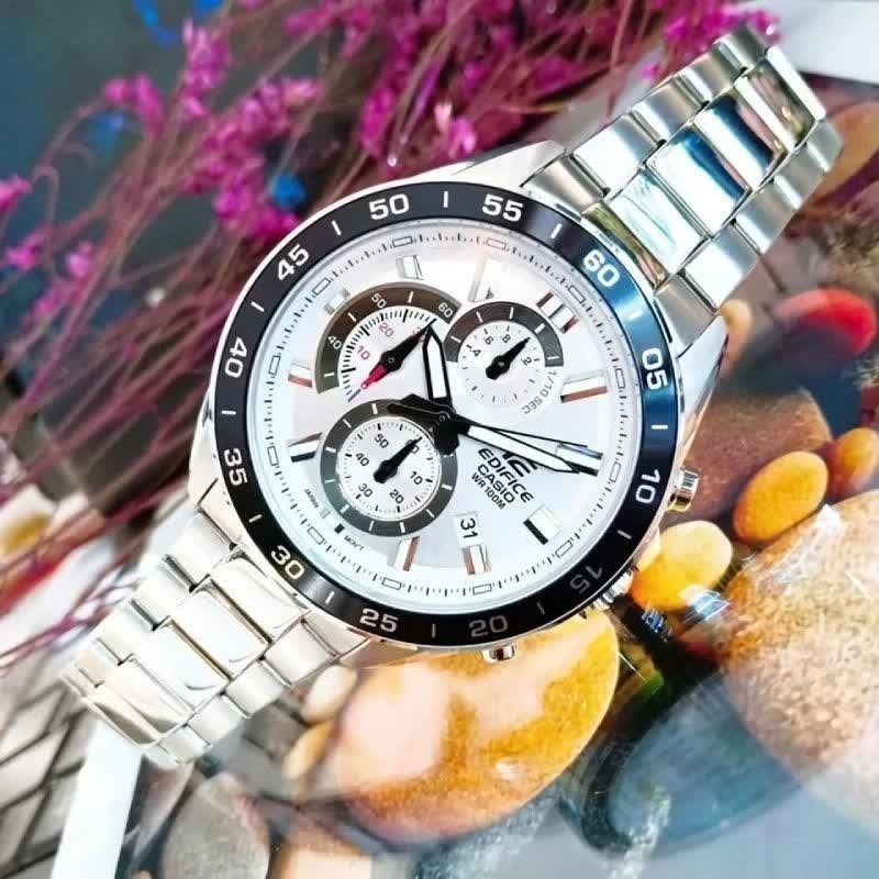 ساعت مچی مردانه کاسیو CASIO EDIFICE موتور ژاپنی صفحه سفید دور مشکی