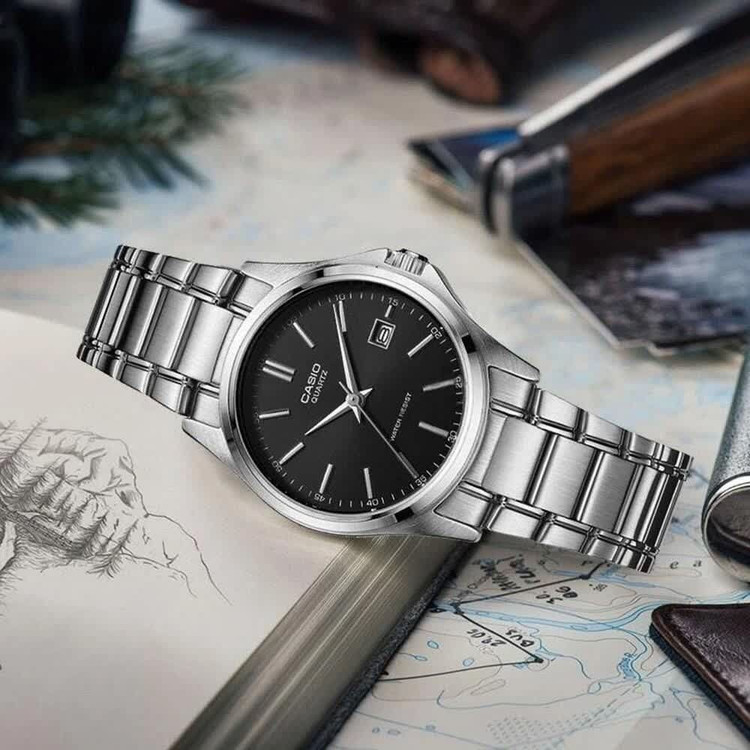 ساعت مچی زنانه کاسیو CASIO موتور ژاپنی بند نقره ای صفحه مشکی+ جعبه