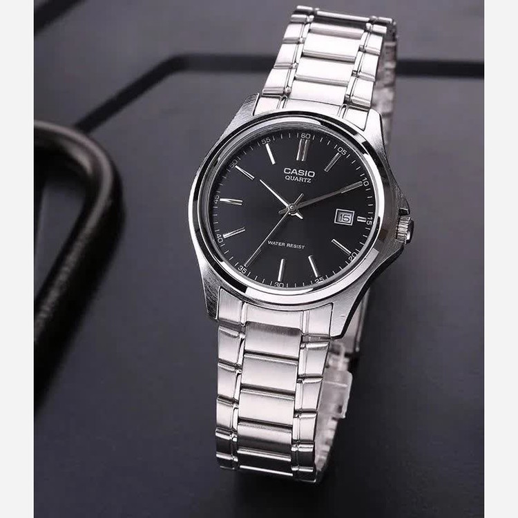 ساعت مچی زنانه کاسیو CASIO موتور ژاپنی بند نقره ای صفحه مشکی+ جعبه