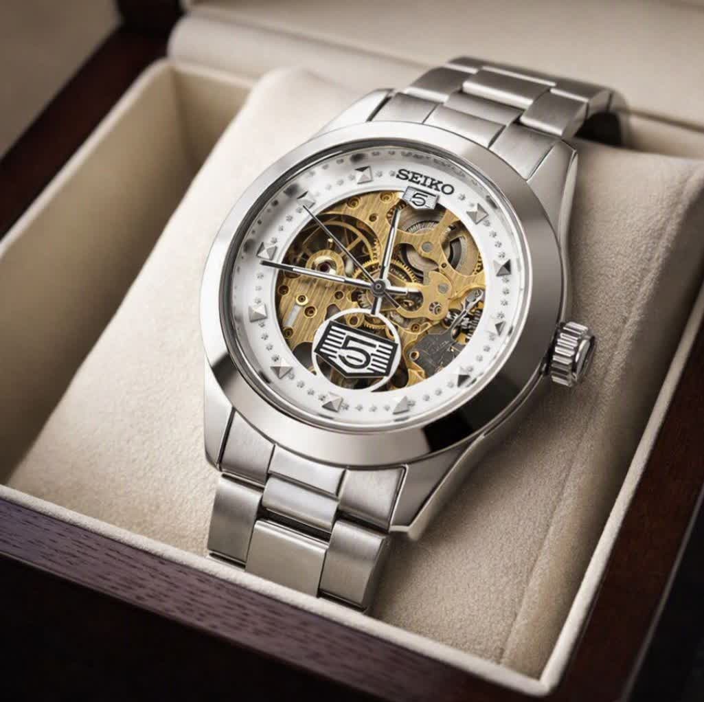 ساعت مچی اتوماتیک مردانه سیکو پنج SEIKO 5 نقره ای