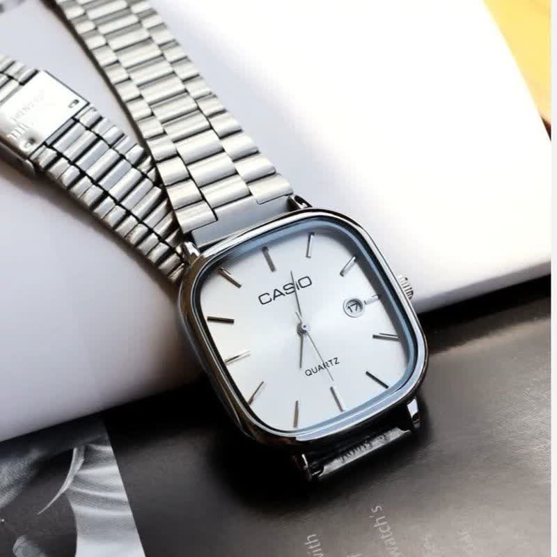 ست ساعت مچی مردانه و زنانه کاسیو اولدمانی CASIO موتور ژاپن صفحه تمام نقره ای